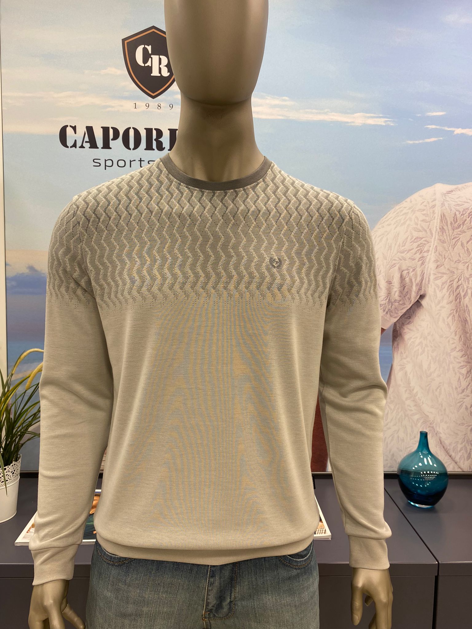 осенняя распродажа Севатополь мужчкая одежда рубашки свитера брюки